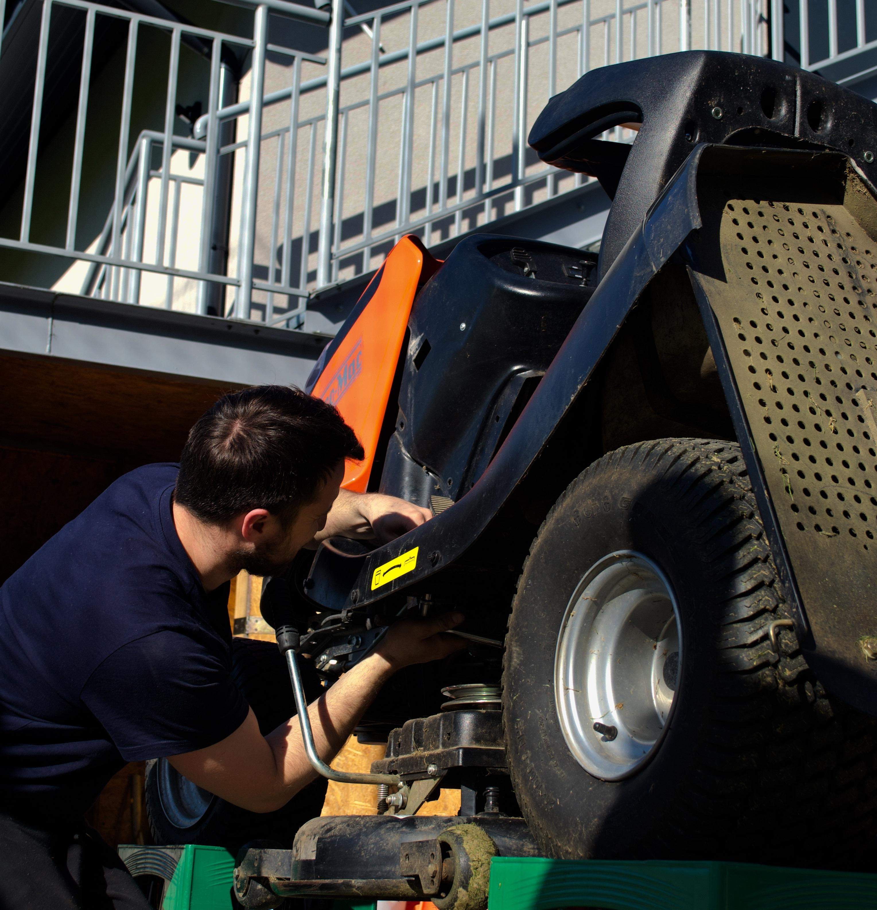 Naprawa kosiarek nowy sącz